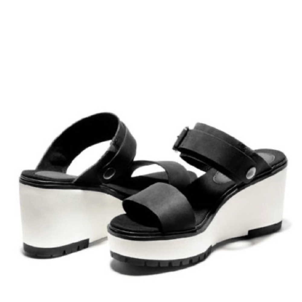 NWB! Timberland Koralyn  Black and White Platform Sandals size 9